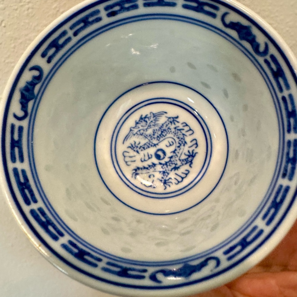 6 Chinese Jingzezhen Rice Grain Porcelain Bowls Hand Painted Dragon Design - Picture 4 of 10